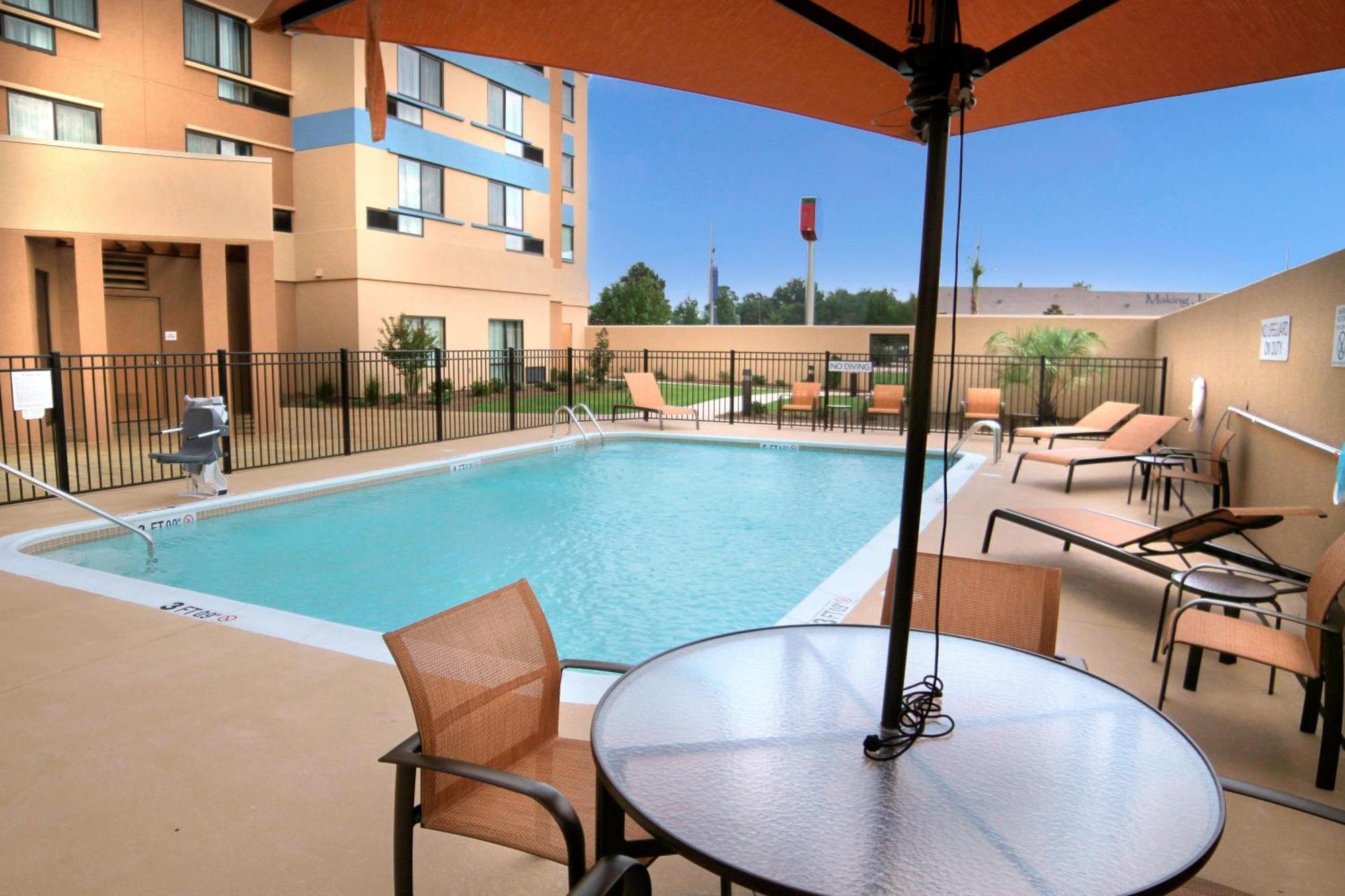 Hotel Courtyard By Marriott Jackson Airport/Pearl Extérieur photo